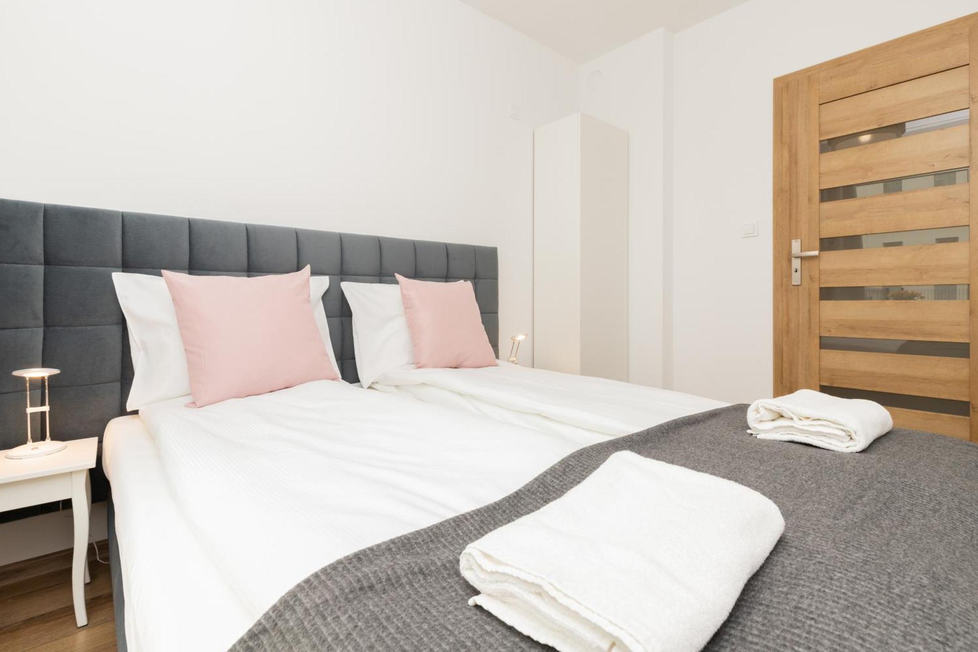 Totu Home Marina Gdansk Modern Apartment Екстериор снимка